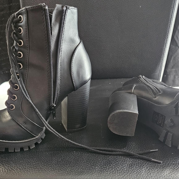 Soda high arch boots size 5 1/2 - Picture 3 of 8